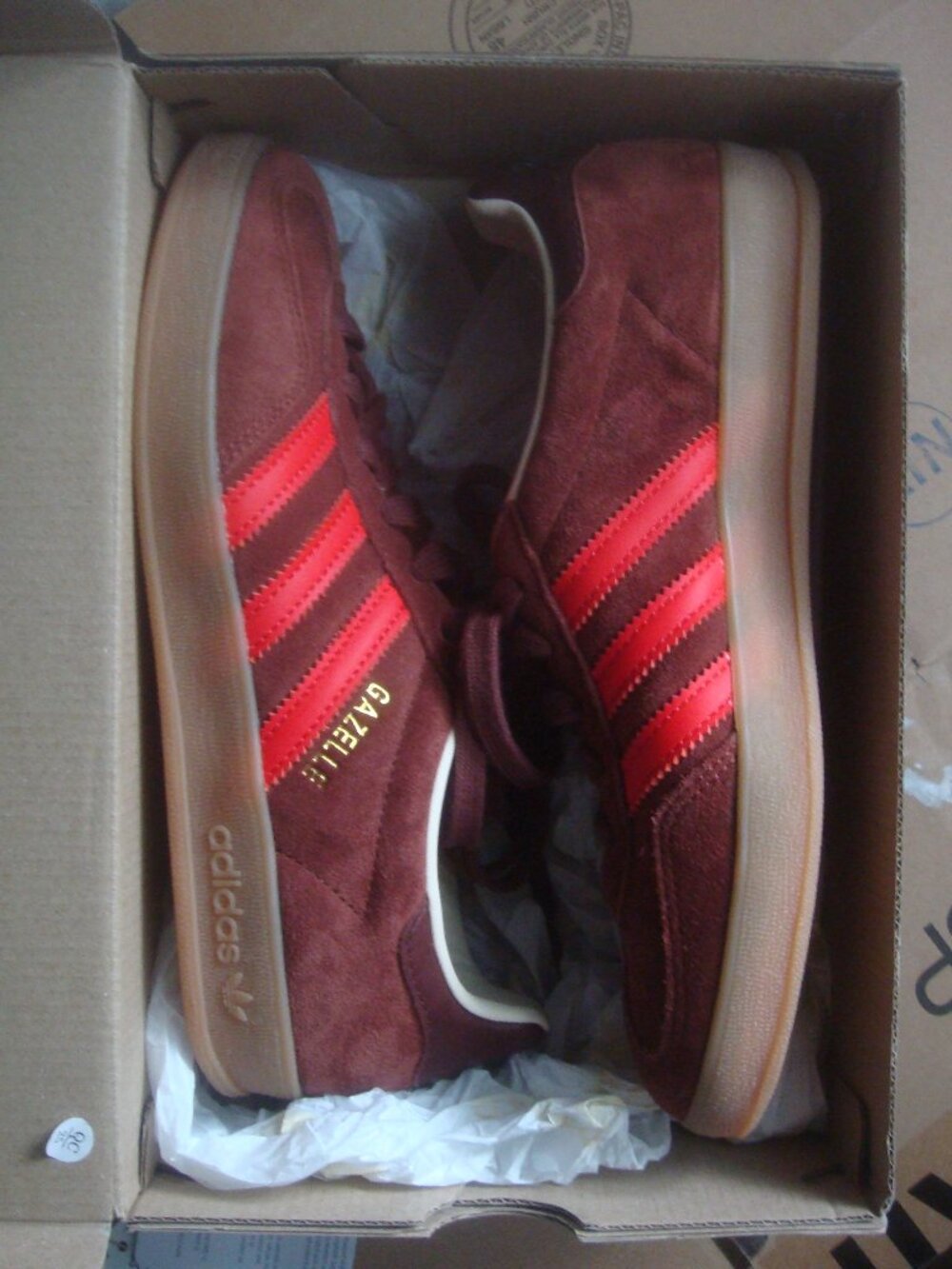 *Like NEW* Adidas Originals GAZELLE INDOOR Suede Foxbrown Red Stripe Sneakers